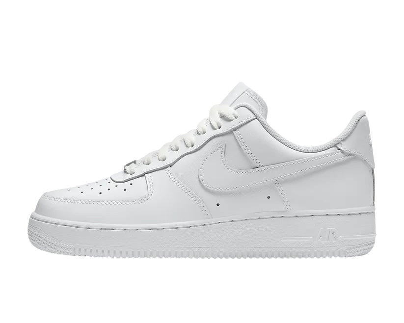 Nike Air Force 1 ’07 – Triple White
