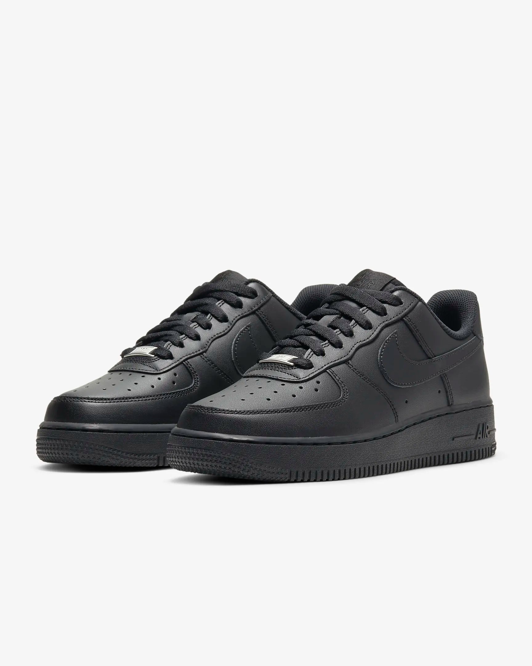 Nike Air Force 1 ’07 – Triple Black